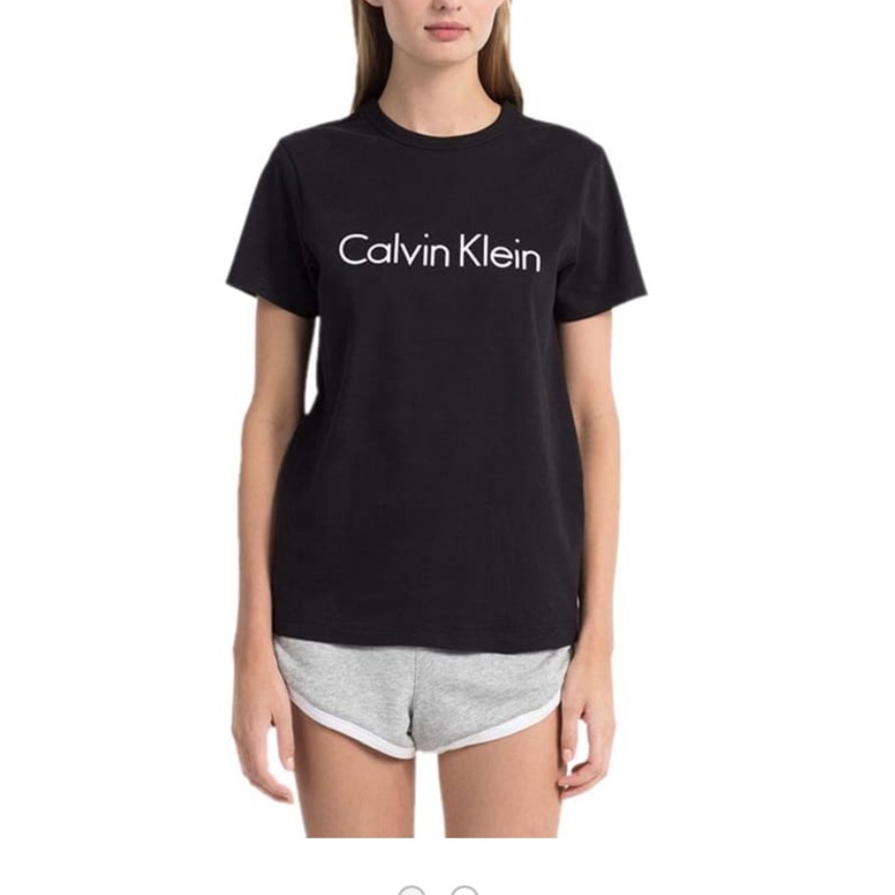 Calvin Klein black t shirt
